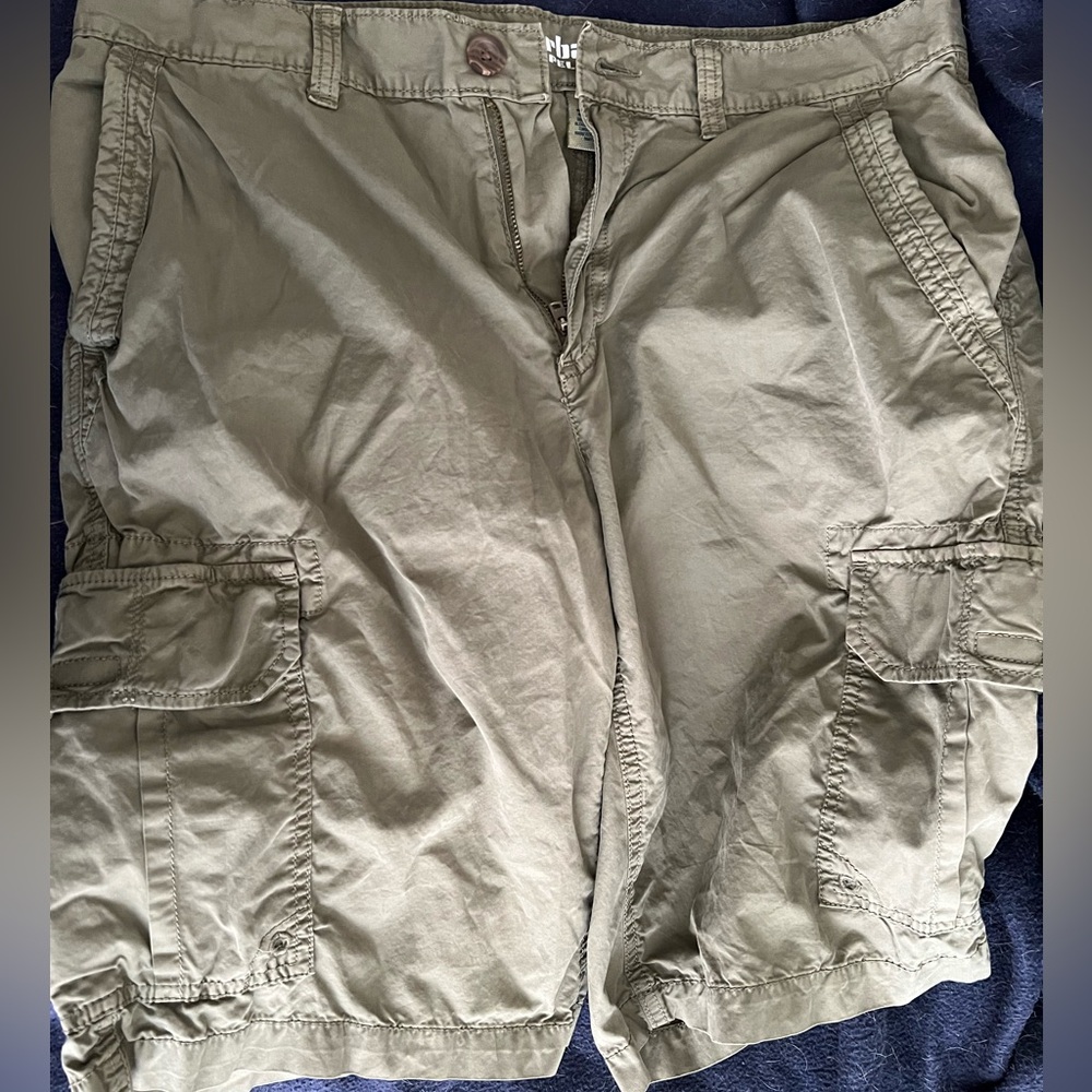 Men's Olive Cargo Shorts